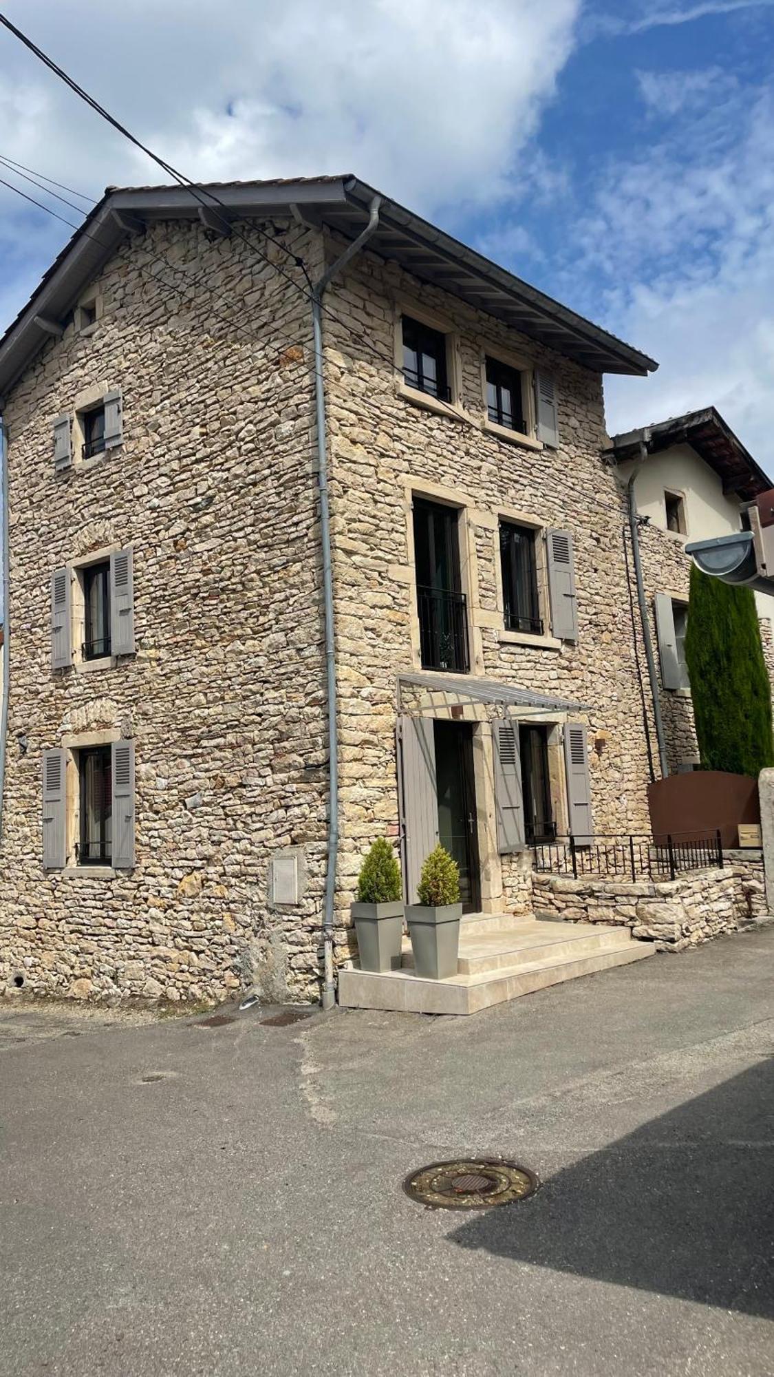 La Maison De Mounette L'Isle-d'Abeau Eksteriør bilde